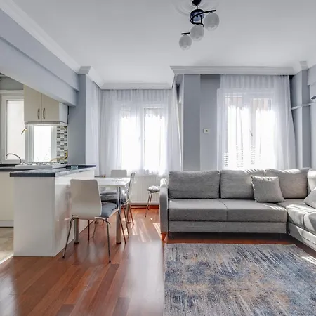 アパート Central Flat W Balcony 5 Min To Ortakoy Square イスタンブール