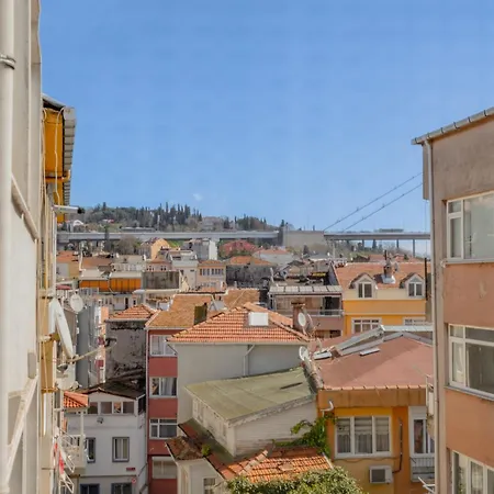 Apartamento Central Flat W Balcony 5 Min To Ortakoy Square Istambul
